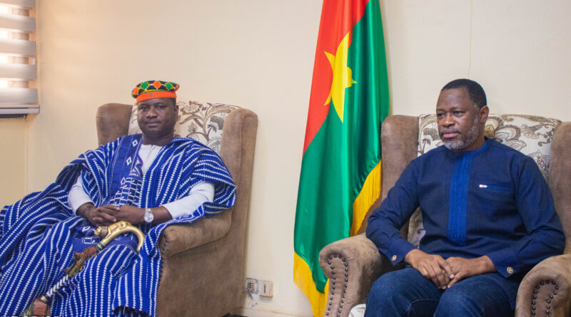 𝐀𝐮𝐝𝐢𝐞𝐧𝐜𝐞 𝐚𝐮𝐩𝐫𝐞̀𝐬 𝐝𝐮 𝐦𝐢𝐧𝐢𝐬𝐭𝐫𝐞 𝐝’𝐄𝐭𝐚𝐭, 𝐄́𝐦𝐢𝐥𝐞 𝐙𝐄𝐑𝐁𝐎, 𝐌𝐢𝐧𝐢𝐬𝐭𝐫𝐞 𝐝𝐞 𝐥’𝐀𝐝𝐦𝐢𝐧𝐢𝐬𝐭𝐫𝐚𝐭𝐢𝐨𝐧 𝐓𝐞𝐫𝐫𝐢𝐭𝐨𝐫𝐢𝐚𝐥𝐞 𝐞𝐭 𝐝𝐞 𝐥𝐚 𝐌𝐨𝐛𝐢𝐥𝐢𝐭𝐞́.