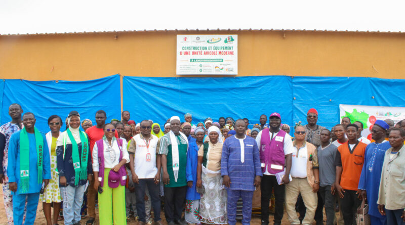 Projet Ben Kadi : deux fermes avicoles modernes remises aux communautés de Lemouroudougou et Toumousseni